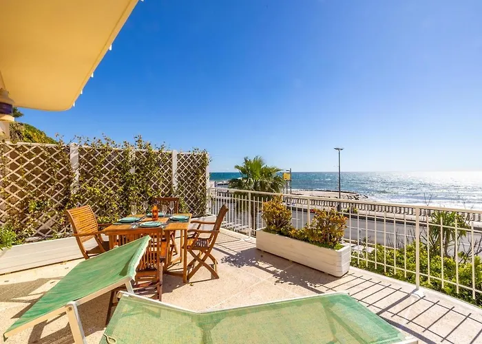 Seahouse Fronte Mare Con Terrazza Vista Mare Daire *