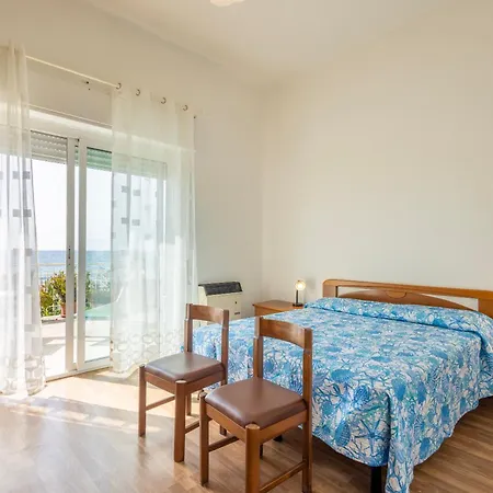 Seahouse Terrazza A 100 M Dal Mare Appartement