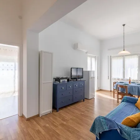 Apartment Seahouse Fronte Mare Con Terrazza Vista Mare